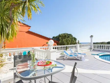 Maison spacieuse avec jardin et piscine privée, idéale pour famille à Blanes - Photo 8