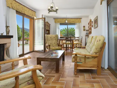 Villa à Lloret de Mar pour 14 pers., piscine protégée, proche plage et centre, internet inclus - Photo 3