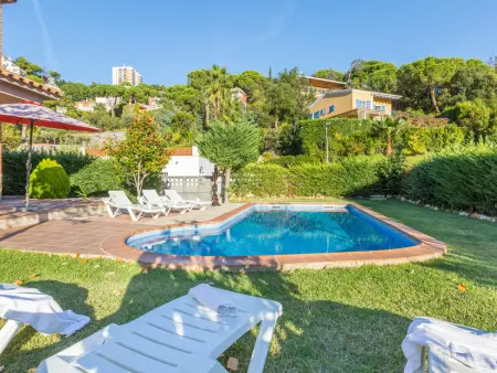Villa moderne à Lloret de Mar avec piscine privée, proche de la mer, idéale pour 8 personnes - Photo 1