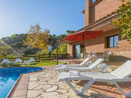 Villa moderne à Lloret de Mar avec piscine privée, proche de la mer, idéale pour 8 personnes - Photo 6