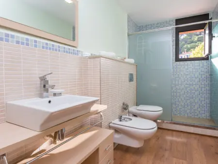 Villa moderne à Lloret de Mar avec piscine privée, proche de la mer, idéale pour 8 personnes - Photo 14