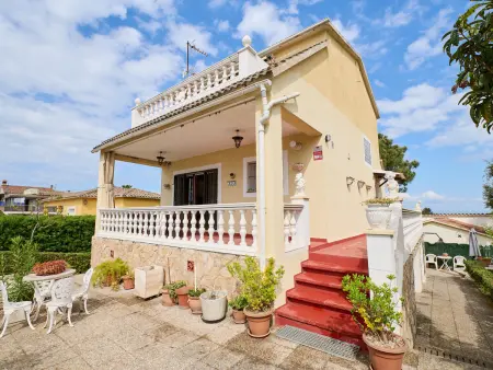 Maison familiale avec piscine privée à Lloret de Mar - Photo 1