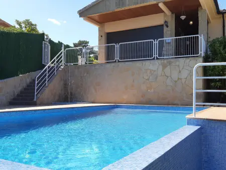 Villa familiale avec piscine privée et barbecue près de Cala Canyelles - Photo 1