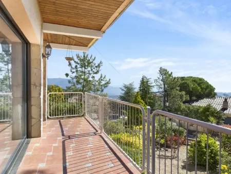 Villa familiale avec piscine privée et barbecue près de Cala Canyelles - Photo 6