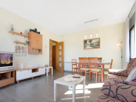 Villa à Lloret de Mar pour 8 pers avec piscine privée, parking, terrasse et équipements modernes - Photo 2