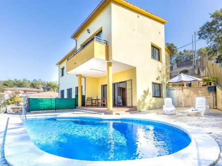 Villa à Lloret de Mar pour 8 pers avec piscine privée, parking, terrasse et équipements modernes - Photo 7