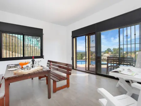 Villa à Lloret de Mar pour 8 pers avec piscine privée, parking, terrasse et équipements modernes - Photo 10