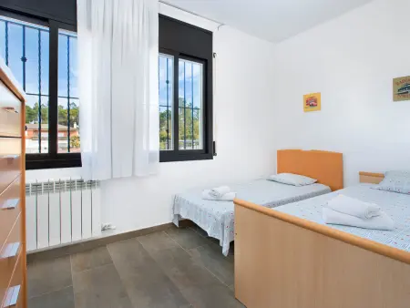 Villa à Lloret de Mar pour 8 pers avec piscine privée, parking, terrasse et équipements modernes - Photo 11