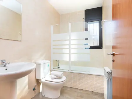 Villa à Lloret de Mar pour 8 pers avec piscine privée, parking, terrasse et équipements modernes - Photo 16