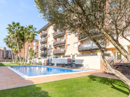 Appartement à Lloret del Mar pour 6 personnes avec piscine, terrasse et parking, à 300m de la plage - Photo 1