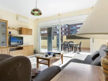 Appartement à Lloret del Mar pour 6 personnes avec piscine, terrasse et parking, à 300m de la plage - Photo 3