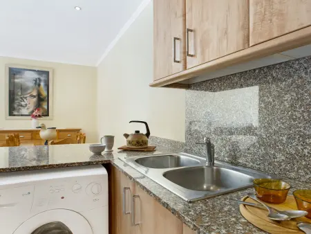 Appartement à Lloret del Mar pour 6 personnes avec piscine, terrasse et parking, à 300m de la plage - Photo 4