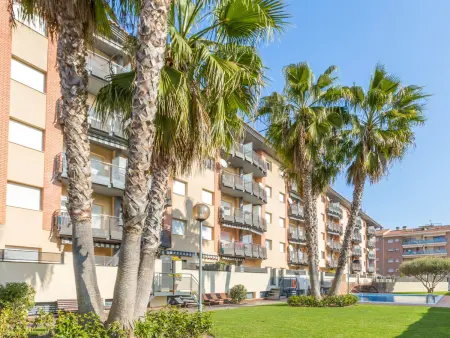 Appartement à Lloret del Mar pour 6 personnes avec piscine, terrasse et parking, à 300m de la plage - Photo 6