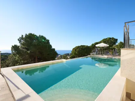 Villa moderne à Lloret de Mar avec piscine, jacuzzi, Wi-Fi et climatisation - Photo 2