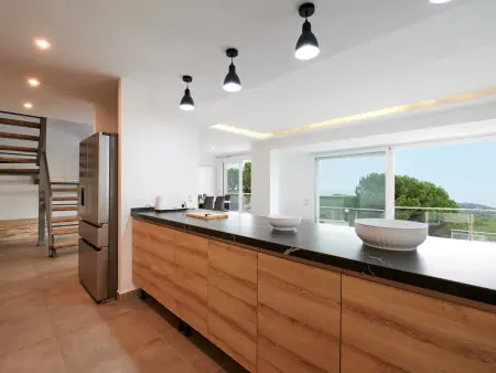 Villa moderne à Lloret de Mar avec piscine, jacuzzi, Wi-Fi et climatisation - Photo 16