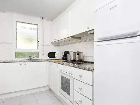 Appartement familial avec terrasse proche plage à Pals - Photo 4