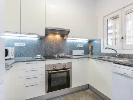 Duplex rénové à Llafranc, 10 pers, proche mer avec lave-vaisselle et terrasses aménagées - Photo 3