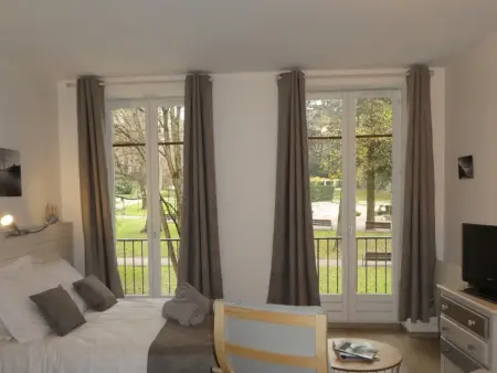 Studio cosy hyper centre Aix-les-Bains avec balcon et wifi - Photo 12