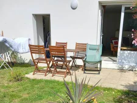 Petite maison proche plage à Penvins, idéale pour familles - Photo 1