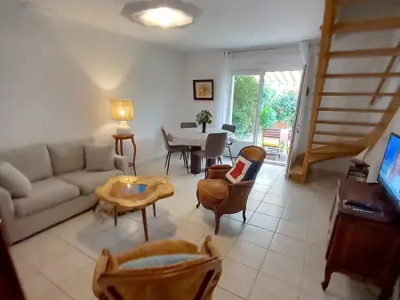 Petite maison proche plage à Penvins, idéale pour familles - Photo 3