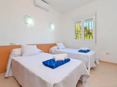 Villa Confortable avec Piscine Privée, Climatisation et Proche Plage à Benitachell - Photo 9