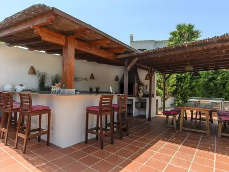 Villa Confortable avec Piscine Chauffée, Jardins et Proximité Plage, 12 Personnes à Moraira - Photo 4