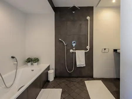 Villa Confortable avec Piscine Chauffée, Jardins et Proximité Plage, 12 Personnes à Moraira - Photo 15