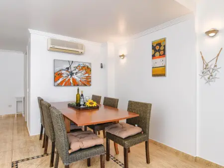 Appartement familial avec piscine, clim, parking et WiFi à 50m de la plage - Photo 3