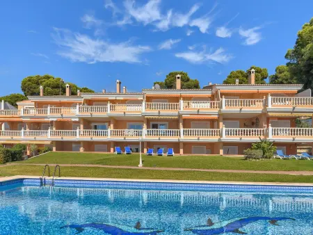 Appartement familial avec piscine, clim, parking et WiFi à 50m de la plage - Photo 10