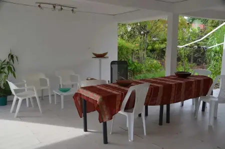 Maison spacieuse à Les Trois-Îlets avec jardin - Photo 2