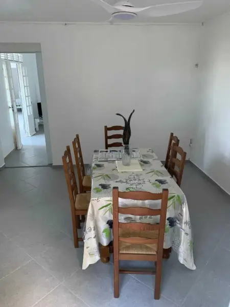 Maison familiale à Deshaies, 80 m² avec jardin - Photo 9
