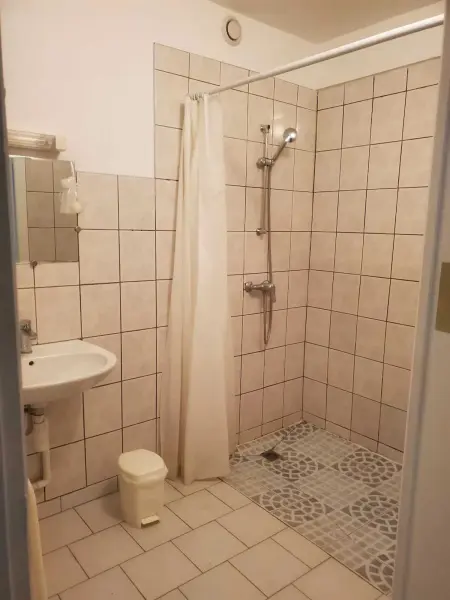 Maison spacieuse près du centre équestre, Maison 14 personnes à Anché - Photo 8
