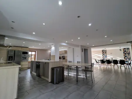 Gîte familial de caractère pour 10 pers, vue vallée, proche ski - Photo 2