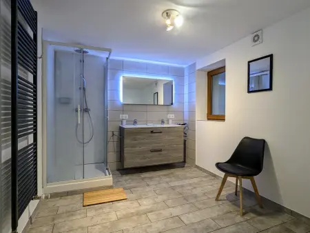 Gîte familial de caractère pour 10 pers, vue vallée, proche ski - Photo 18