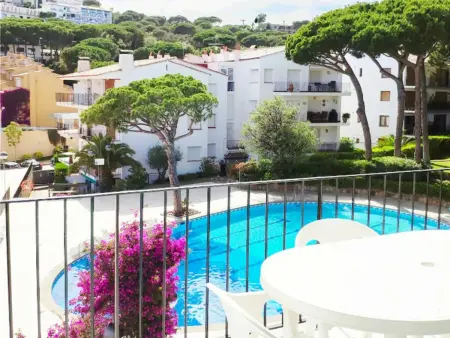 Appartement rénové avec piscine au cœur de Calella, à 100m des plages - Idéal pour familles! - Photo 1