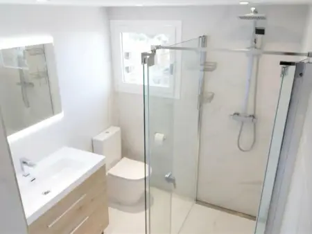 Appartement rénové avec piscine au cœur de Calella, à 100m des plages - Idéal pour familles! - Photo 7