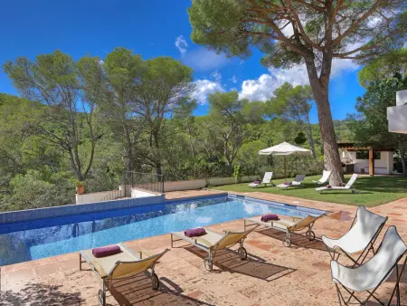 Villa avec Piscine Privée, Jardin et Proche Plage au Centre de Tamariu - Photo 3