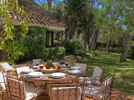 Villa avec Piscine Privée, Jardin et Proche Plage au Centre de Tamariu - Photo 6
