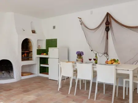 Villa avec Piscine Privée, Jardin et Proche Plage au Centre de Tamariu - Photo 12