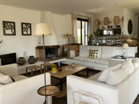 Villa avec Piscine Privée, Jardin et Proche Plage au Centre de Tamariu - Photo 14