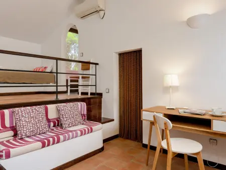 Villa avec Piscine Privée, Jardin et Proche Plage au Centre de Tamariu - Photo 32