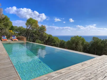 Villa de Luxe à Tamariu avec Piscine Privée, Climatisation, Wi-Fi et Ascenseur - Photo 2