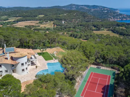 SA GUARDA - Villa de lujo con una gran piscina de 210m2 y zona deportiva alquiler villa lujo Costa Brava y villa piscina infinity Llafranc - Photo 1