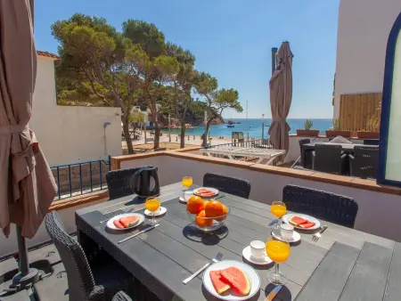 Appartement avec Terrasse et Climatisation à 30m de la Plage de Tamariu - Photo 1