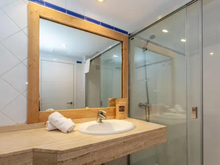 Appartement avec Terrasse et Climatisation à 30m de la Plage de Tamariu - Photo 19
