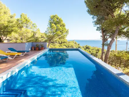 Villa avec Piscine Privée à Tamariu, Gite 6 personnes à Tamariu - Photo 2