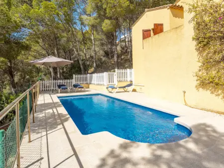 Villa paisible avec piscine privée à Tamariu, proche plage, idéale familles, jardin et garage - Photo 1