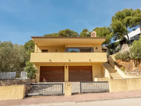 Villa paisible avec piscine privée à Tamariu, proche plage, idéale familles, jardin et garage - Photo 3