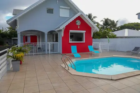 Villa spacieuse avec piscine à Sainte-Anne, Villa 11 personnes à Sainte Anne - Photo 2