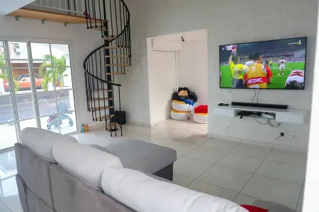 Villa spacieuse avec piscine à Sainte-Anne, Villa 11 personnes à Sainte Anne - Photo 12